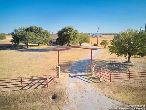 15260 Miller Rd